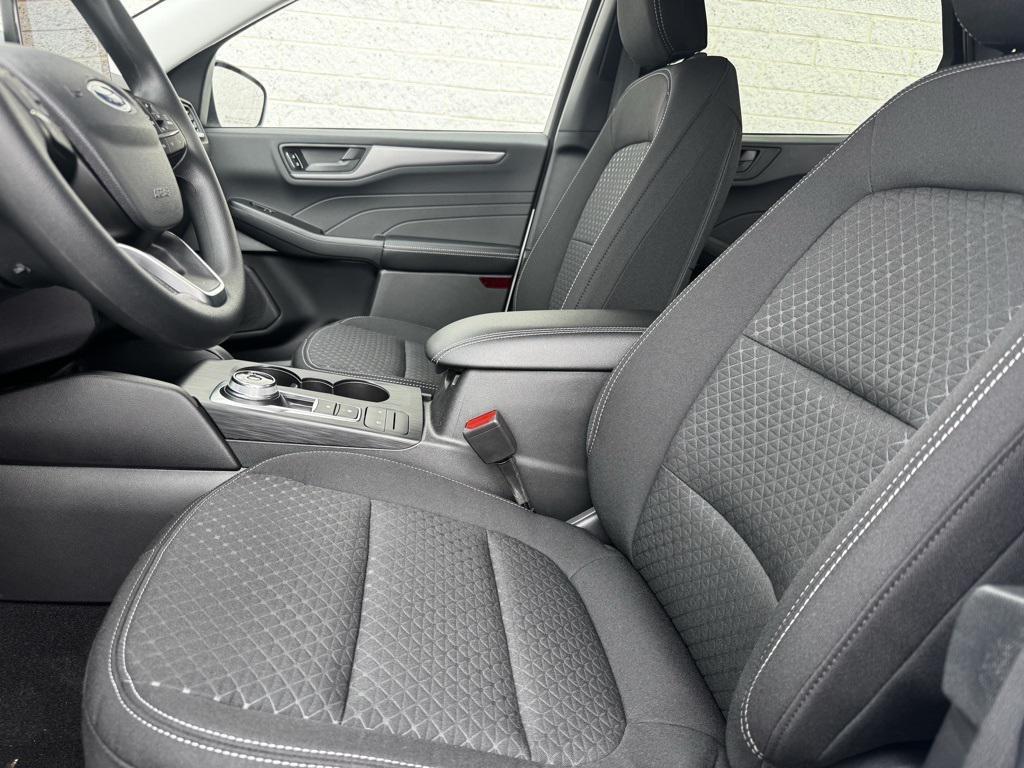 new 2025 Ford Escape car, priced at $25,173