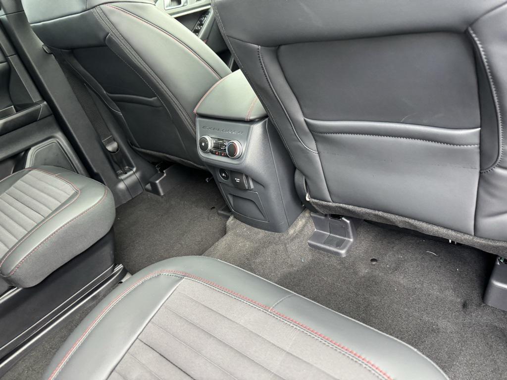 new 2025 Ford Explorer car, priced at $51,870