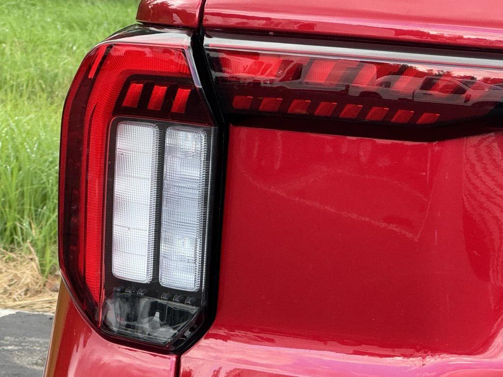 new 2025 Ford Explorer car, priced at $51,870