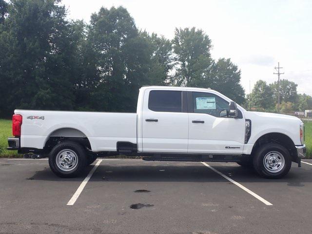 new 2024 Ford F-350 car, priced at $65,695