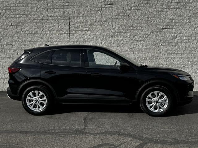 new 2025 Ford Escape car, priced at $30,640