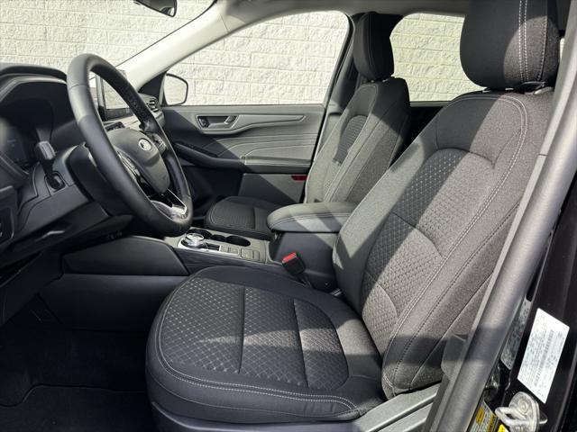 new 2025 Ford Escape car, priced at $30,640