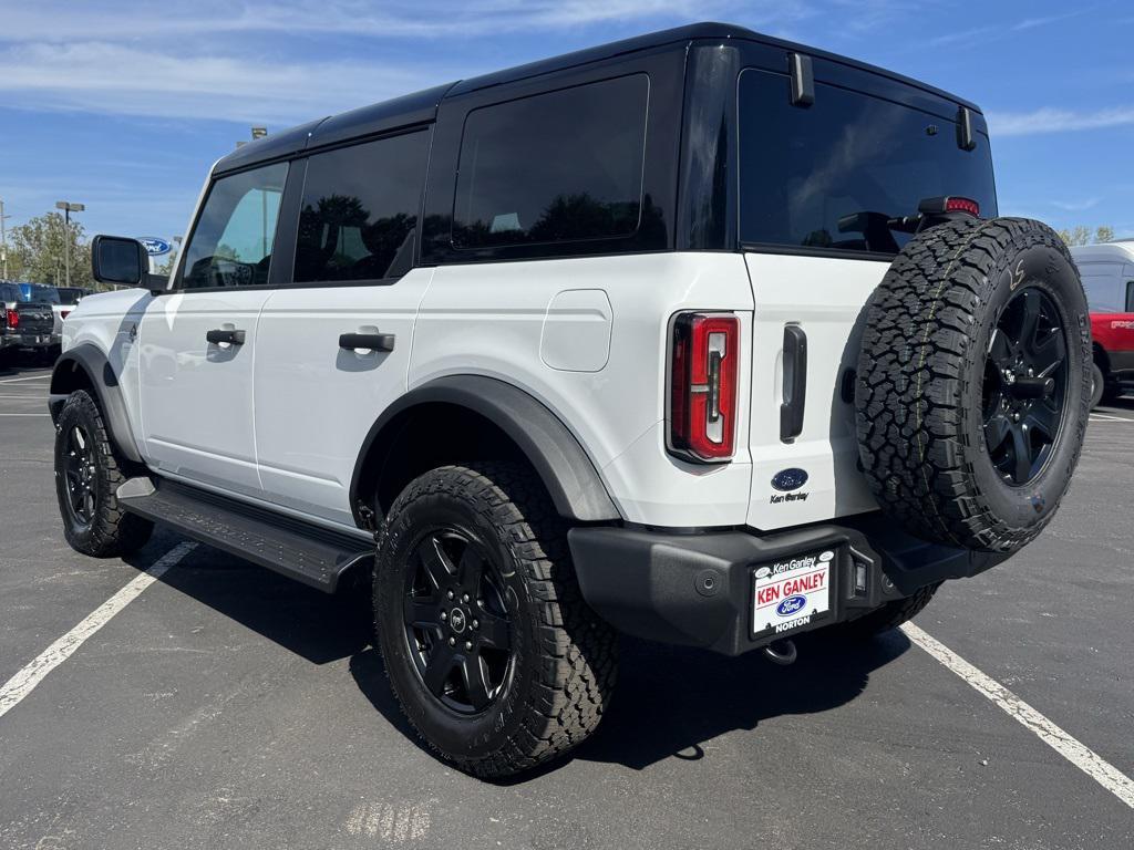 new 2025 Ford Bronco car, priced at $52,425