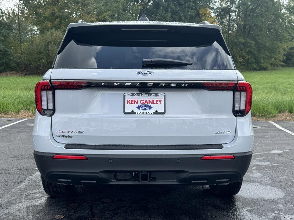 new 2025 Ford Explorer car, priced at $42,405