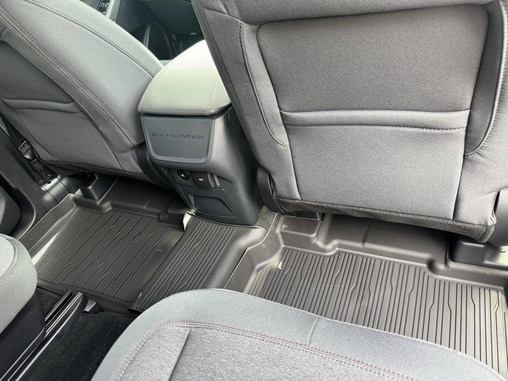 new 2025 Ford Explorer car, priced at $42,405