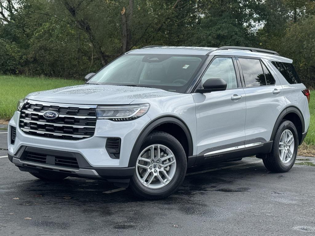 new 2025 Ford Explorer car, priced at $42,405