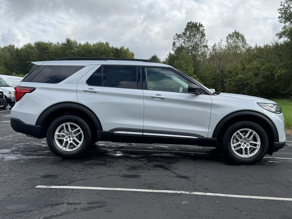 new 2025 Ford Explorer car, priced at $42,405