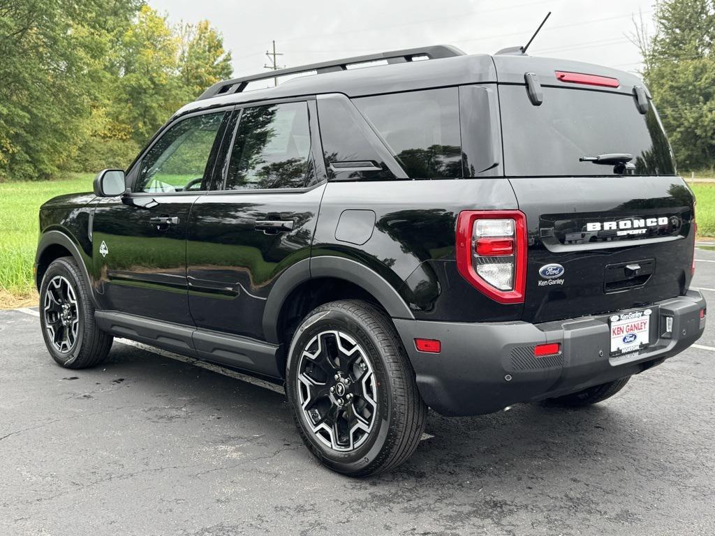 new 2025 Ford Bronco Sport car, priced at $38,185