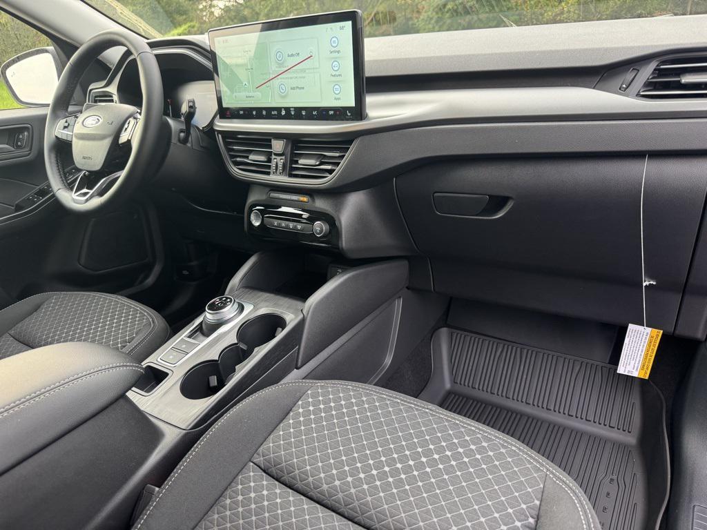 new 2025 Ford Escape car, priced at $30,540