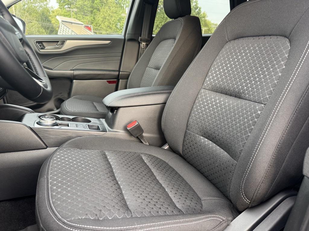 new 2025 Ford Escape car, priced at $30,540