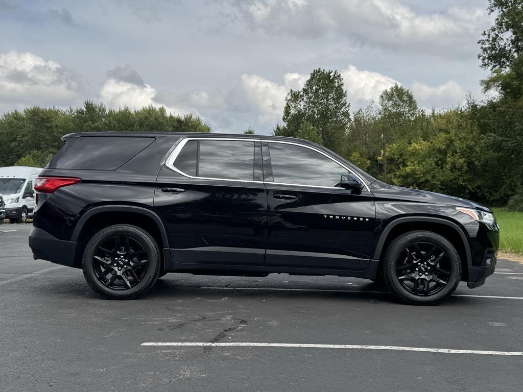 used 2021 Chevrolet Traverse car, priced at $21,994