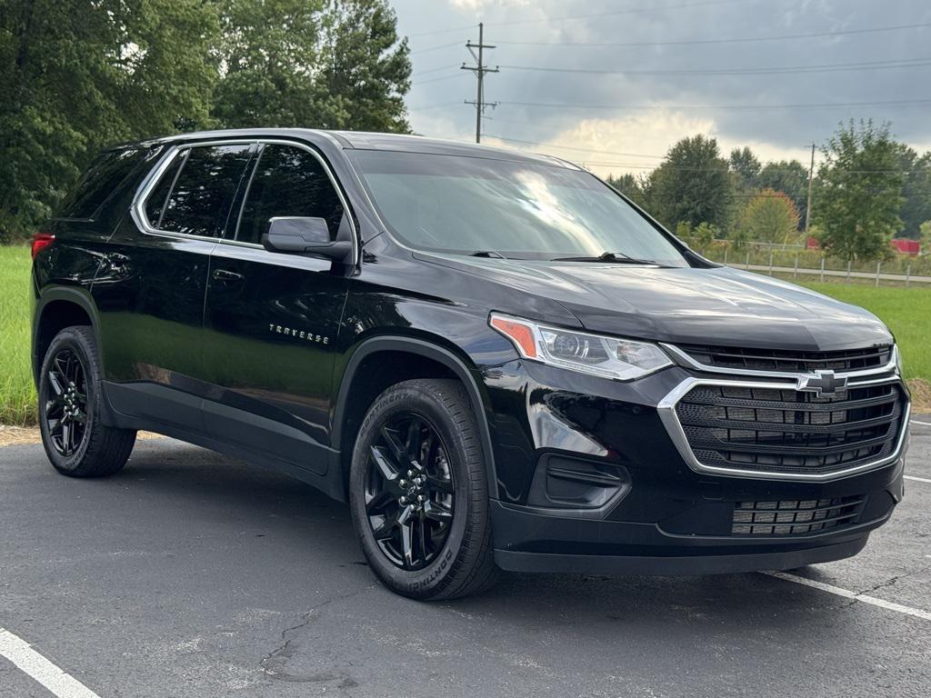 used 2021 Chevrolet Traverse car, priced at $21,994