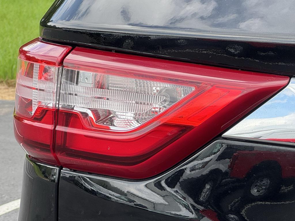 used 2021 Chevrolet Traverse car, priced at $21,994
