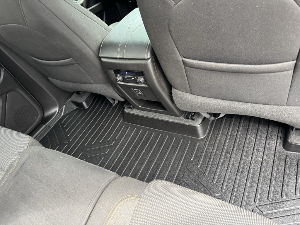 used 2021 Chevrolet Traverse car, priced at $21,994