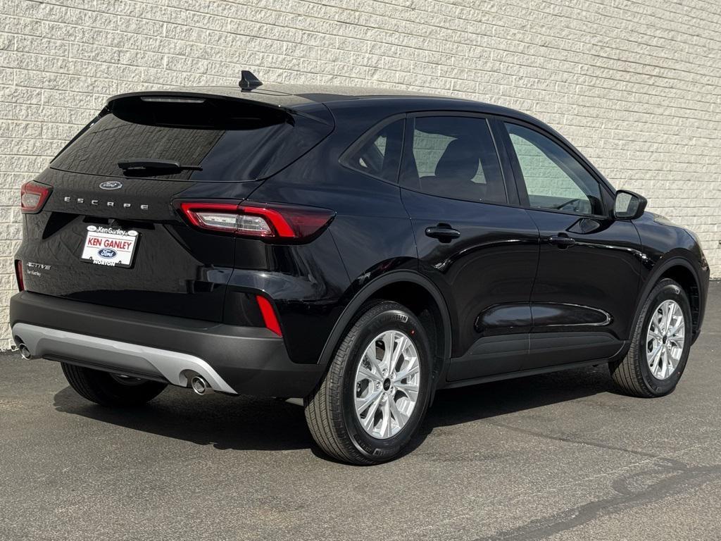 new 2025 Ford Escape car, priced at $26,066