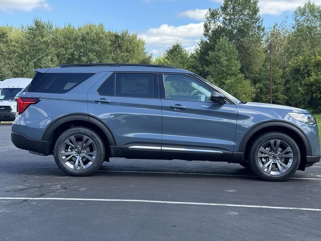 new 2025 Ford Explorer car, priced at $49,910