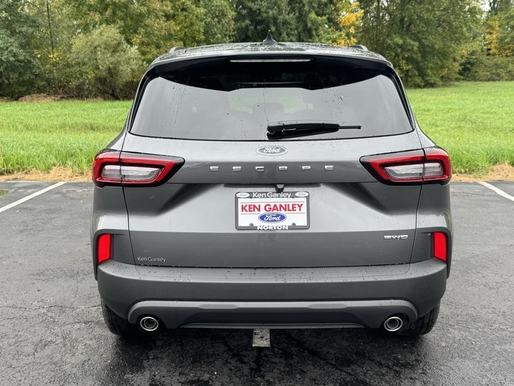 new 2025 Ford Escape car, priced at $32,685