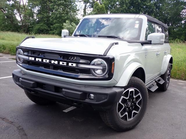 new 2024 Ford Bronco car, priced at $50,124