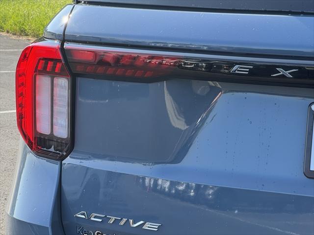 new 2025 Ford Explorer car, priced at $48,895