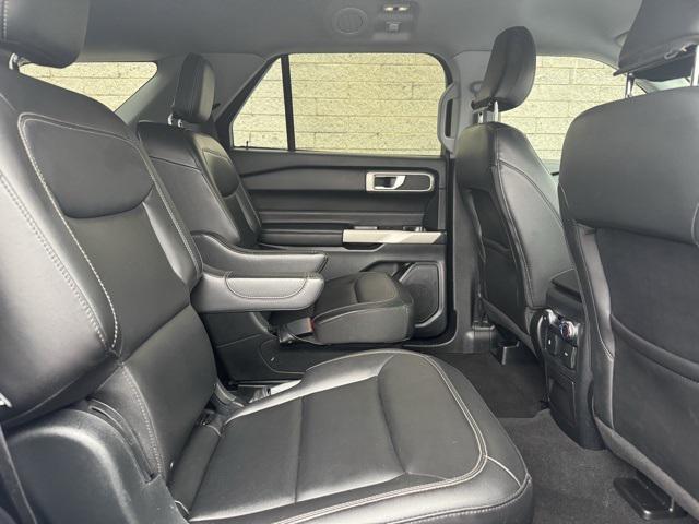 used 2022 Ford Explorer car, priced at $24,136