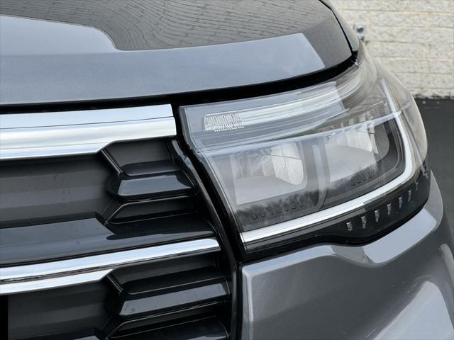 new 2025 Ford Explorer car, priced at $42,450