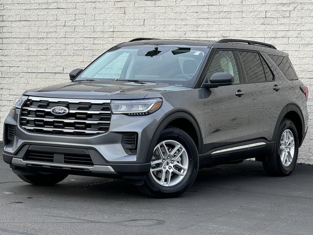 new 2025 Ford Explorer car, priced at $41,950