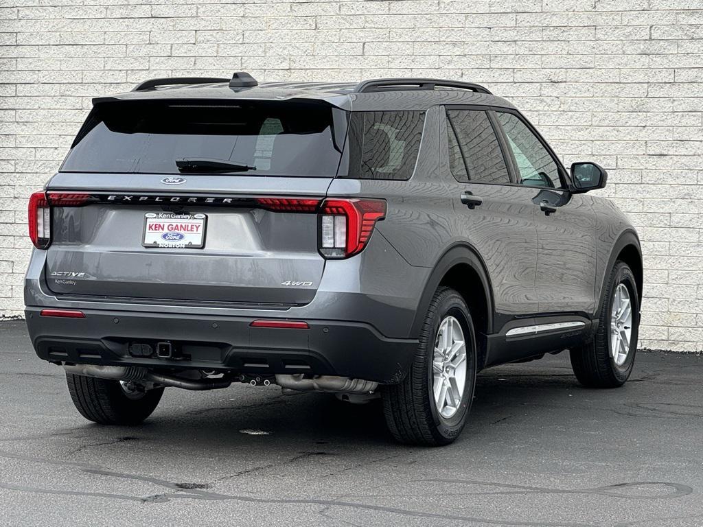 new 2025 Ford Explorer car, priced at $41,950