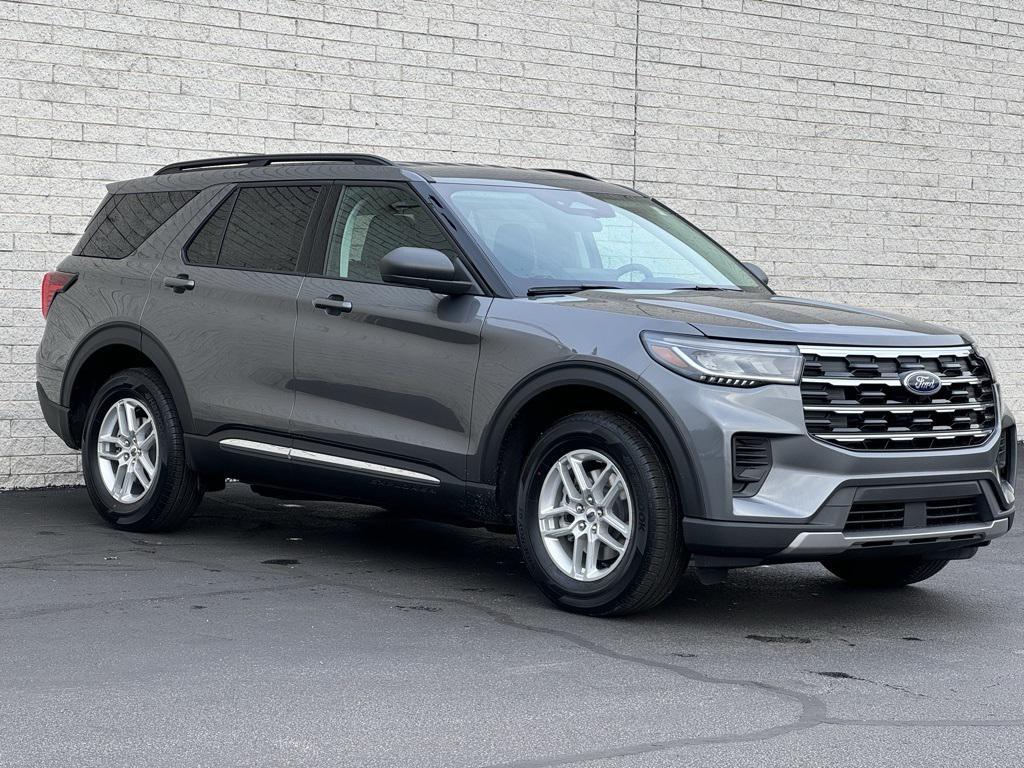 new 2025 Ford Explorer car, priced at $41,950