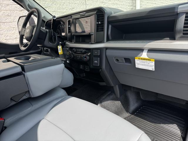 new 2025 Ford F-350 car, priced at $54,215