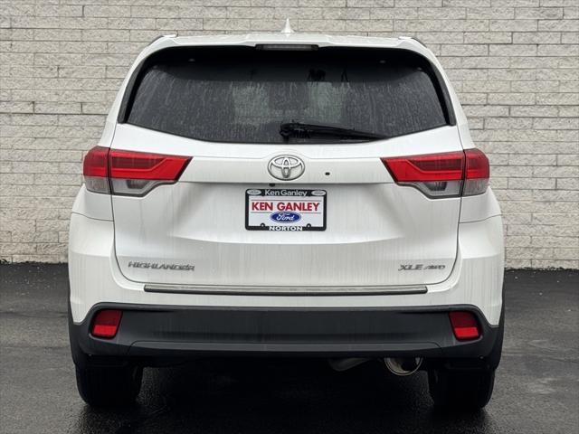 used 2019 Toyota Highlander car, priced at $26,707