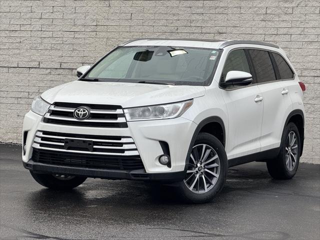 used 2019 Toyota Highlander car, priced at $26,707