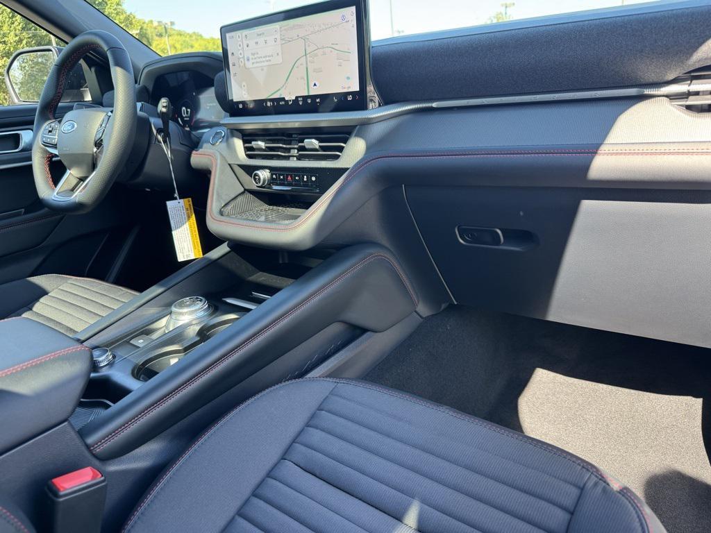 new 2025 Ford Explorer car, priced at $51,375