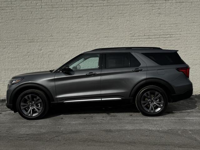 new 2025 Ford Explorer car, priced at $48,560