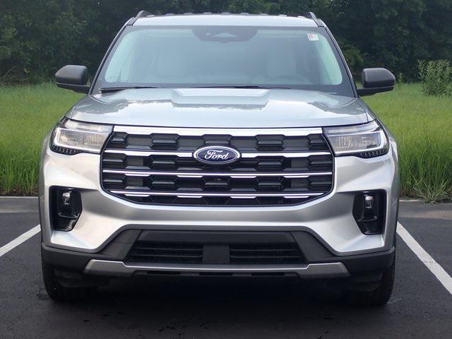 new 2025 Ford Explorer car, priced at $46,925