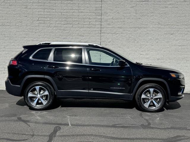 used 2019 Jeep Cherokee car, priced at $17,444