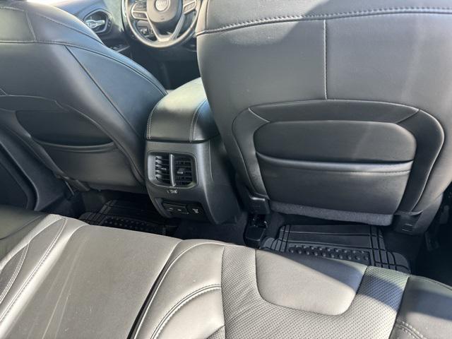 used 2019 Jeep Cherokee car, priced at $17,444