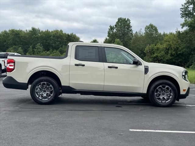 new 2025 Ford Maverick car, priced at $34,365