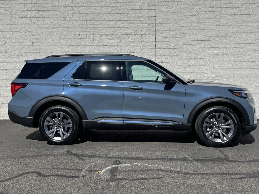 new 2025 Ford Explorer car, priced at $49,510