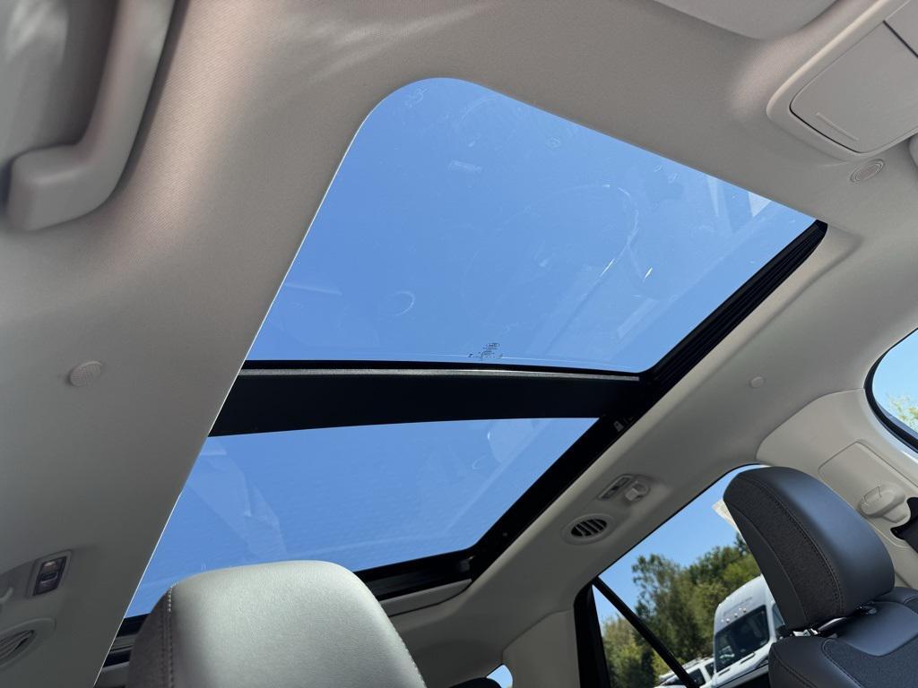 new 2025 Ford Explorer car, priced at $49,510