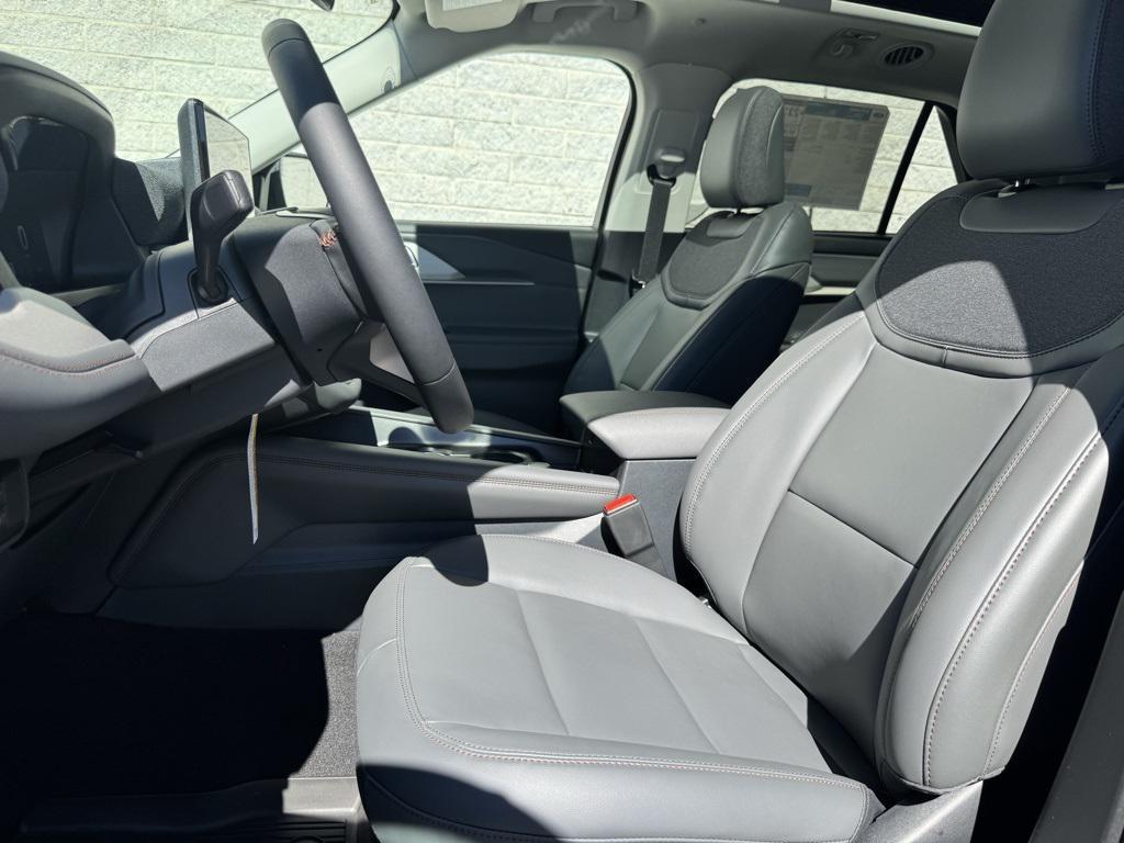 new 2025 Ford Explorer car, priced at $49,510