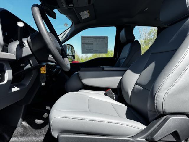 new 2025 Ford F-250 car, priced at $55,580