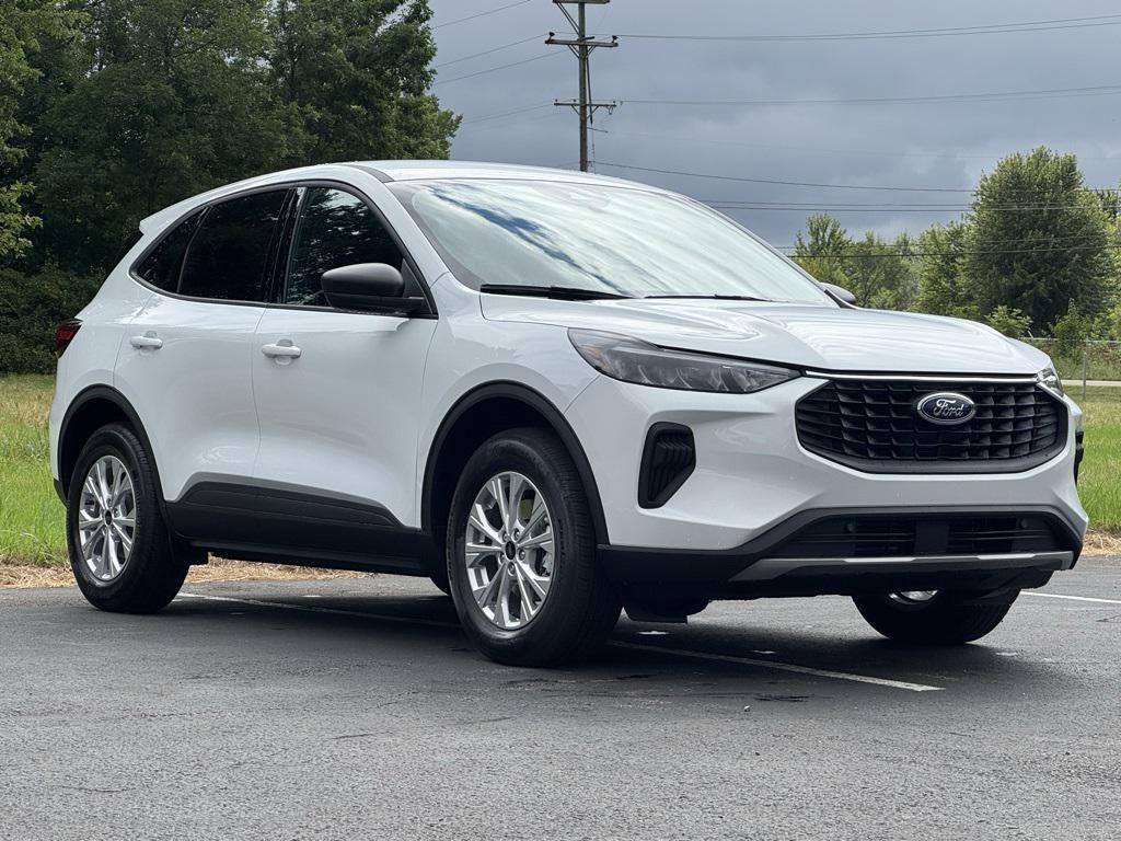 new 2025 Ford Escape car, priced at $30,905