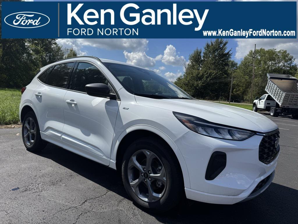 used 2023 Ford Escape car, priced at $24,899