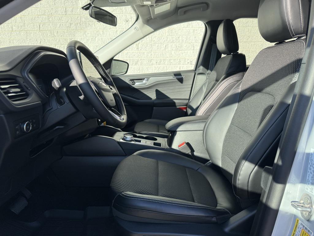 new 2025 Ford Escape PHEV car, priced at $30,291