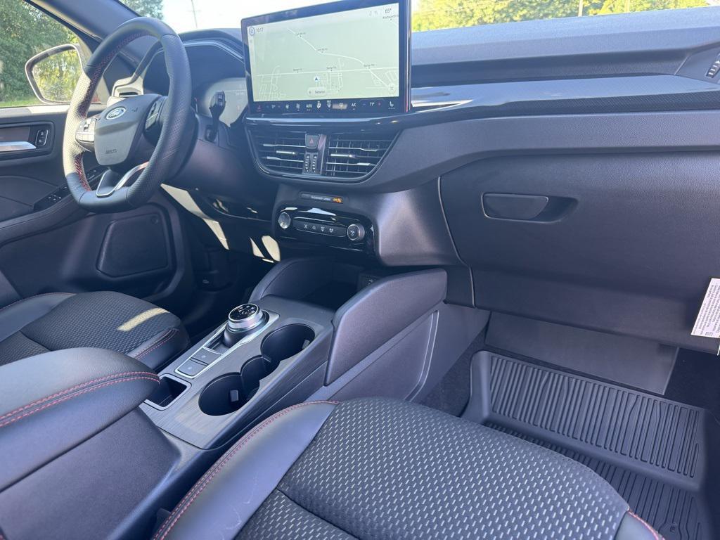 new 2025 Ford Escape car, priced at $33,280