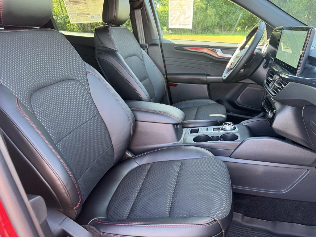 new 2025 Ford Escape car, priced at $33,280