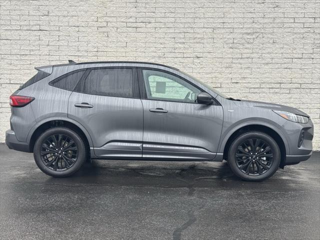 new 2025 Ford Escape car, priced at $39,865