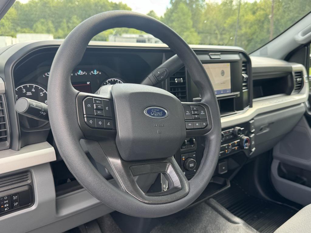 new 2025 Ford F-350 car, priced at $49,315