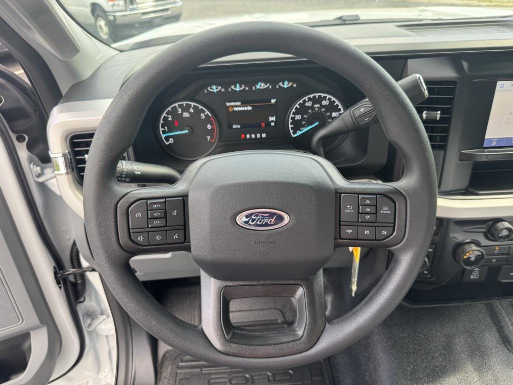 new 2025 Ford F-350 car, priced at $49,315