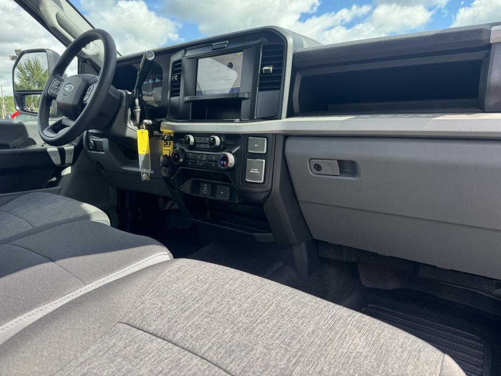 new 2025 Ford F-350 car, priced at $49,315